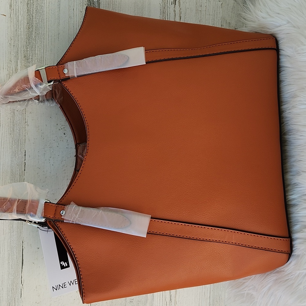 NWT NINE WEST DIANTHA CARRYALL SHOULDER BAG WITH WRISTLET - Picture 10 of 16